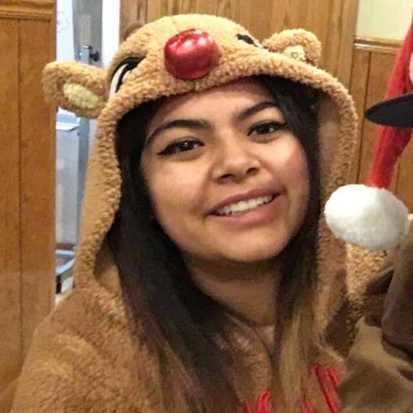 Meet Your Posher!๐๐๐ - Picture 4 of 4